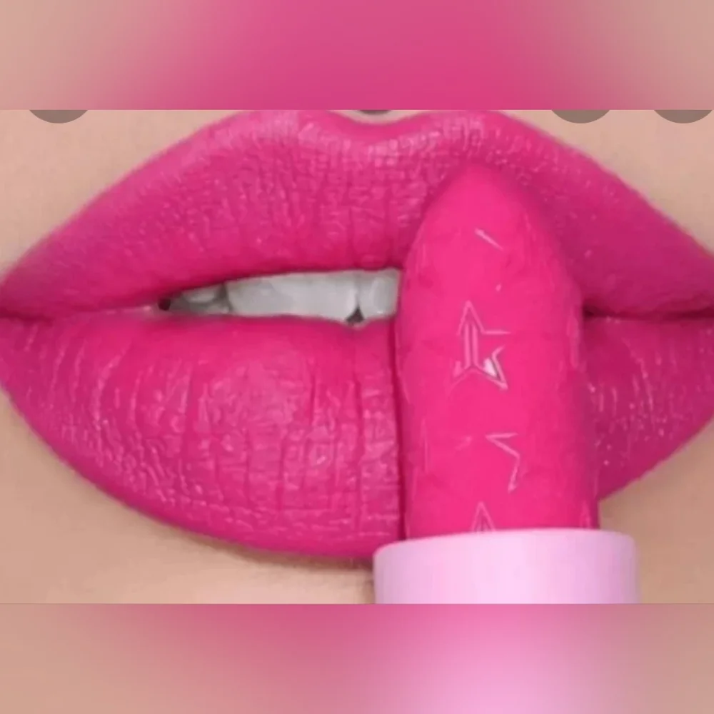 Jeffree Star Velvet Trap Lipstick In HOT COMMODITY, NEW